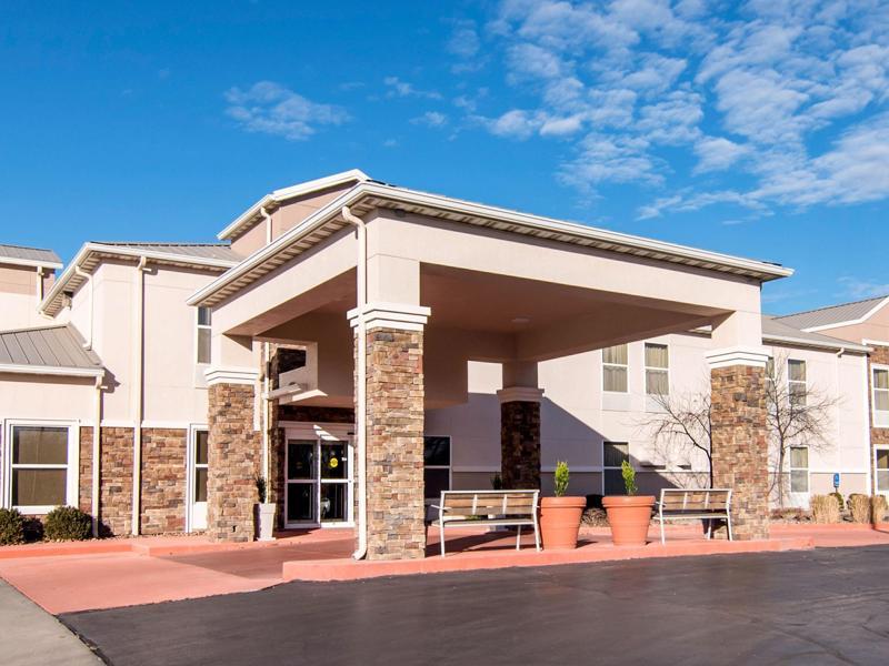 Comfort Inn & Suites Junction City - Near Fort Riley Exteriér fotografie
