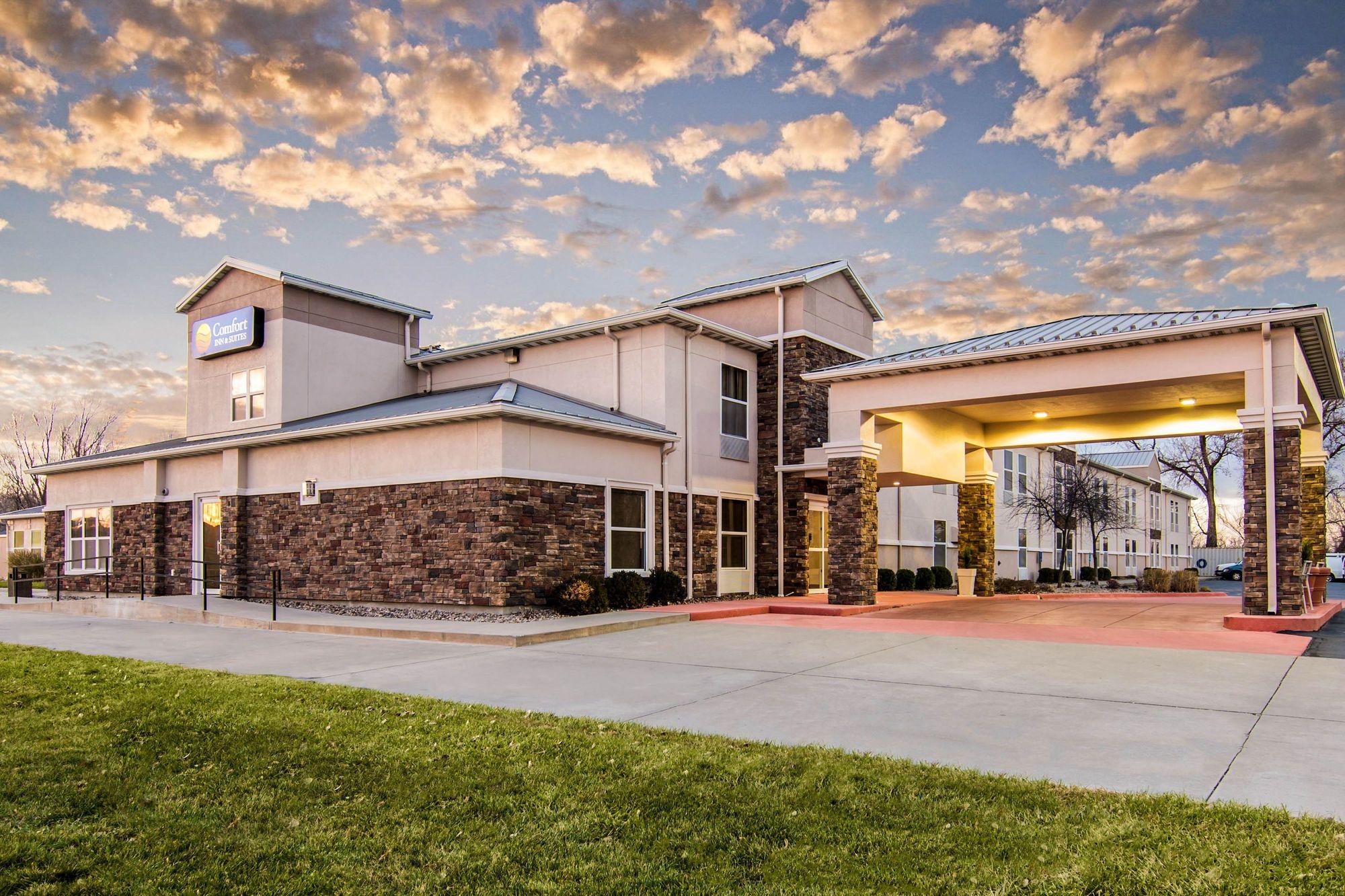Comfort Inn & Suites Junction City - Near Fort Riley Exteriér fotografie