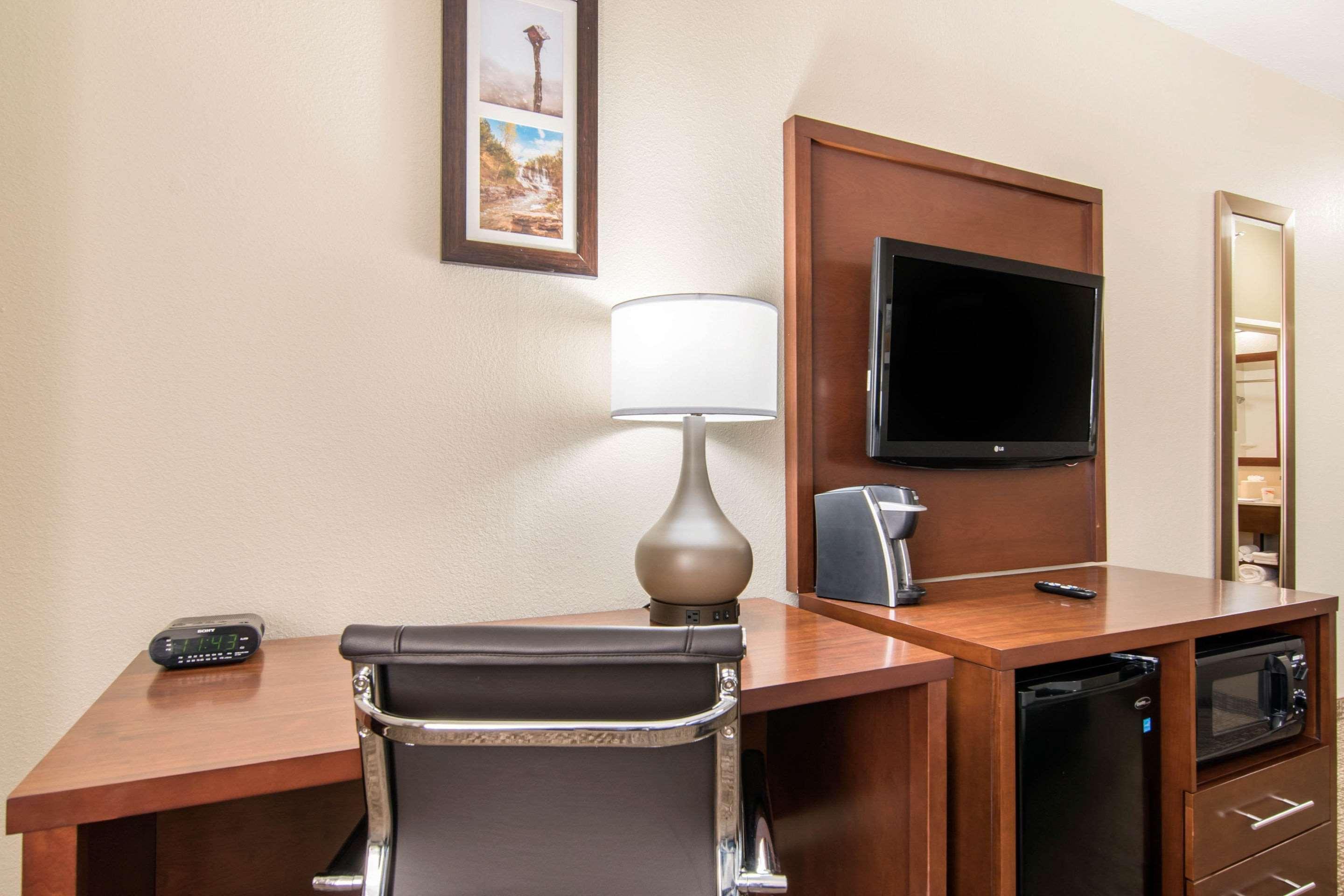 Comfort Inn & Suites Junction City - Near Fort Riley Exteriér fotografie