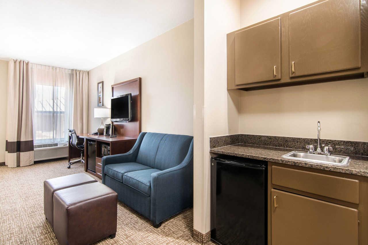 Comfort Inn & Suites Junction City - Near Fort Riley Exteriér fotografie