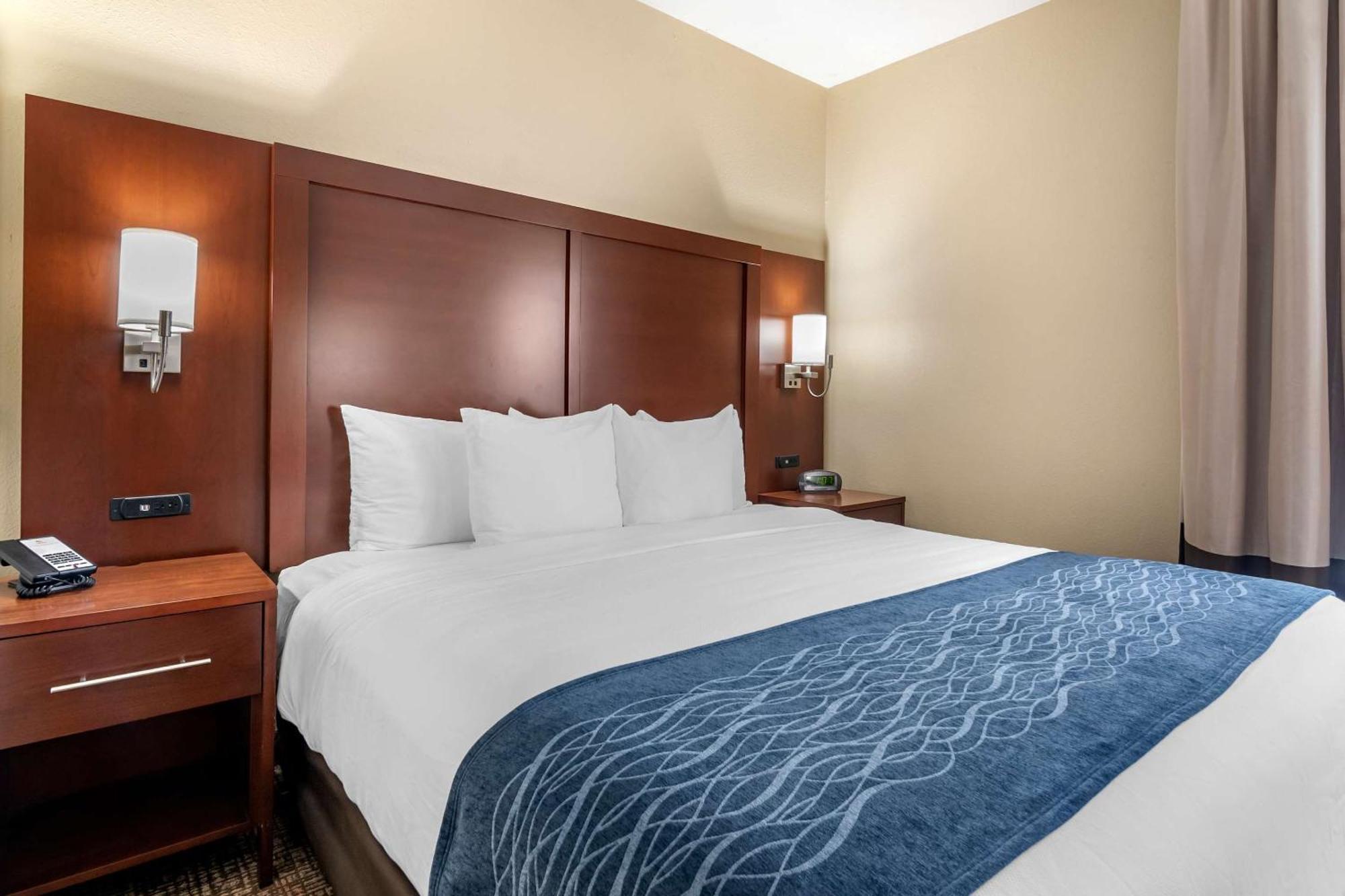 Comfort Inn & Suites Junction City - Near Fort Riley Exteriér fotografie