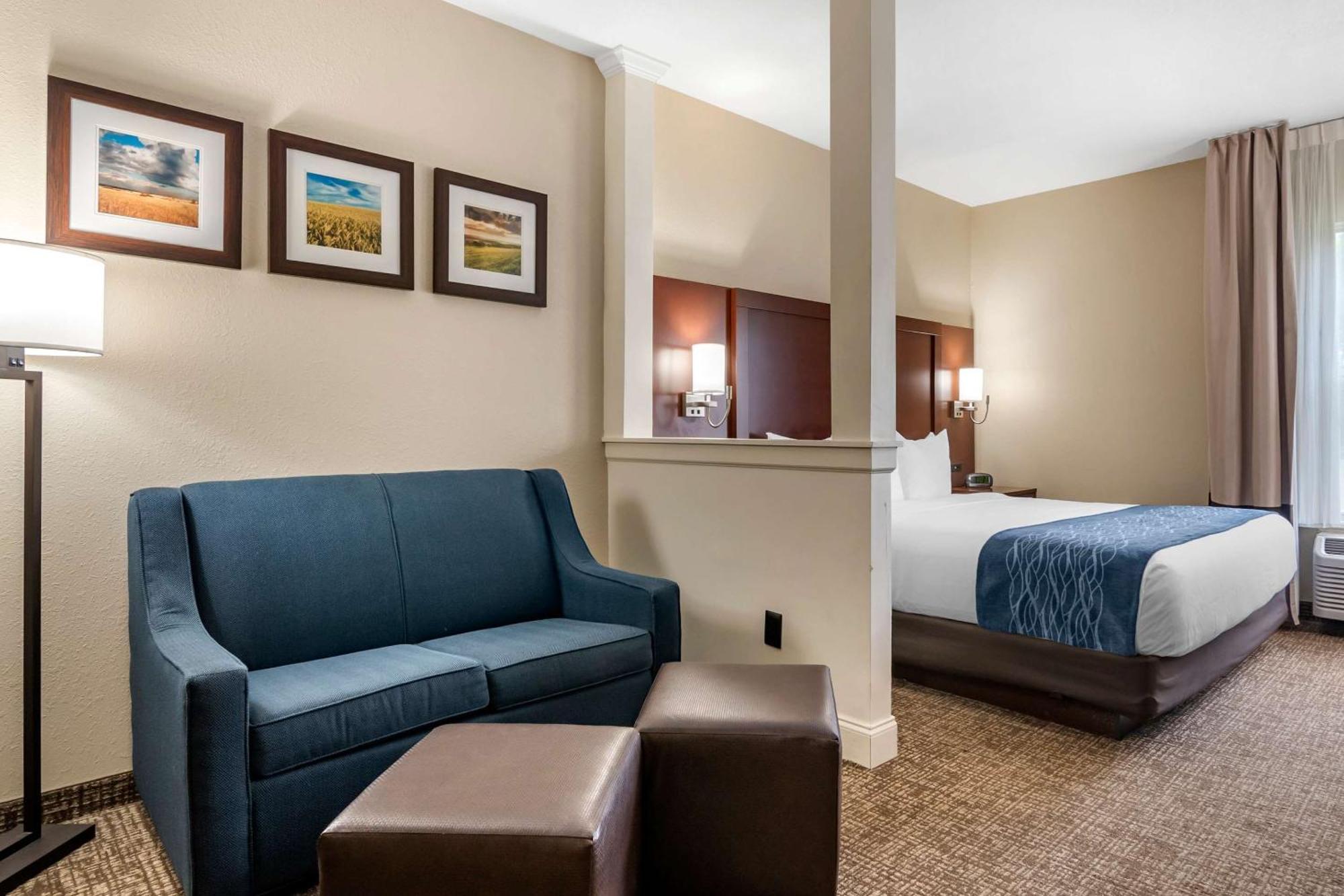 Comfort Inn & Suites Junction City - Near Fort Riley Exteriér fotografie