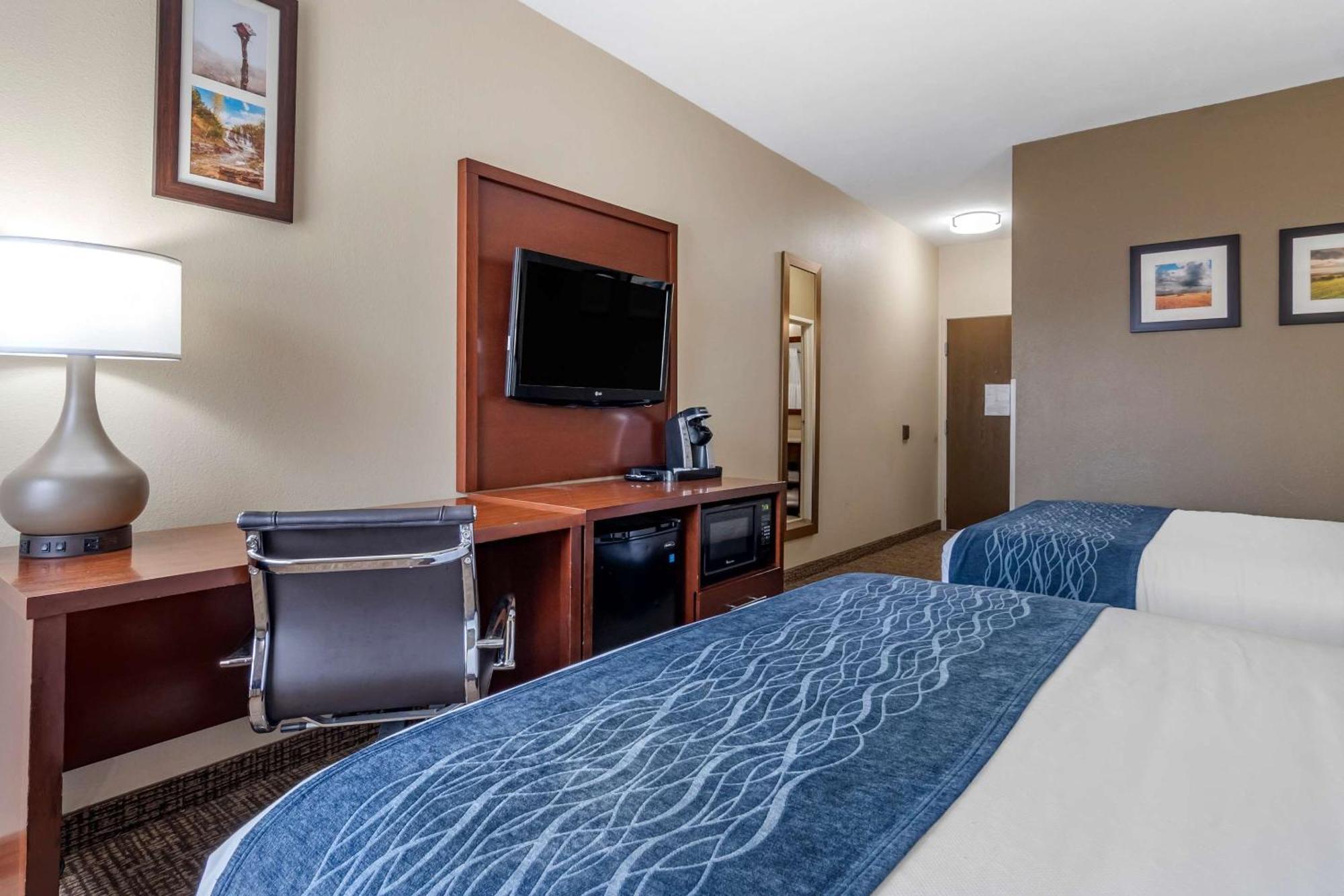 Comfort Inn & Suites Junction City - Near Fort Riley Exteriér fotografie