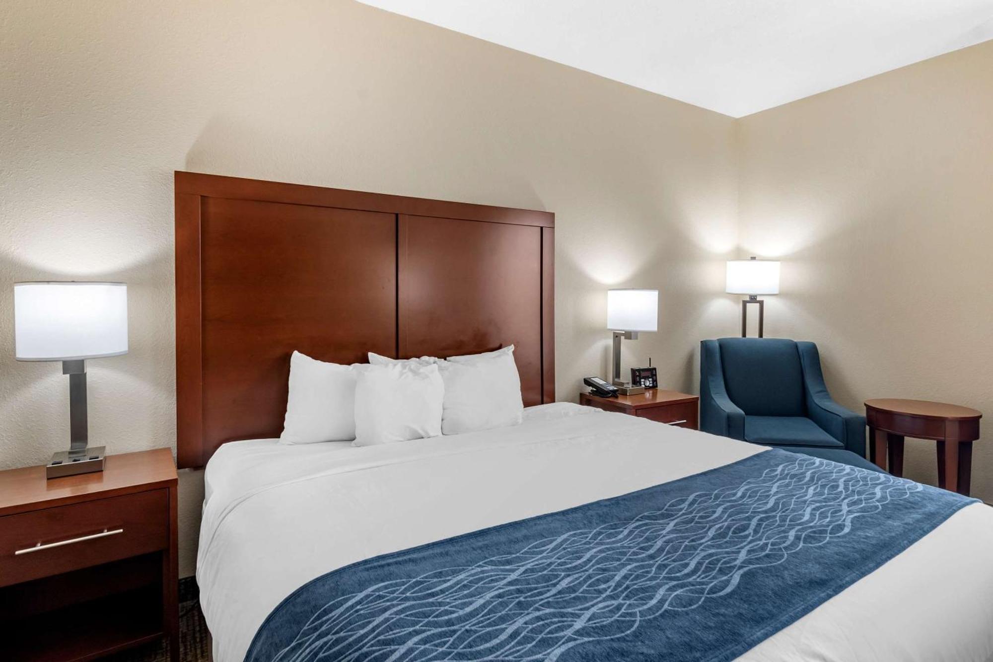 Comfort Inn & Suites Junction City - Near Fort Riley Exteriér fotografie